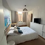Santorini Center 3 Bedrooms * Gravelines