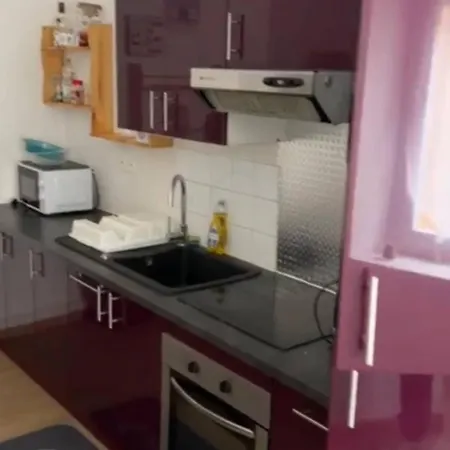 Santorini Center 3 Bedrooms Lejlighed *