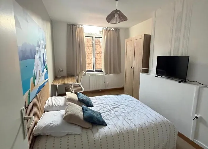 Santorini Center 3 Bedrooms * Gravelines